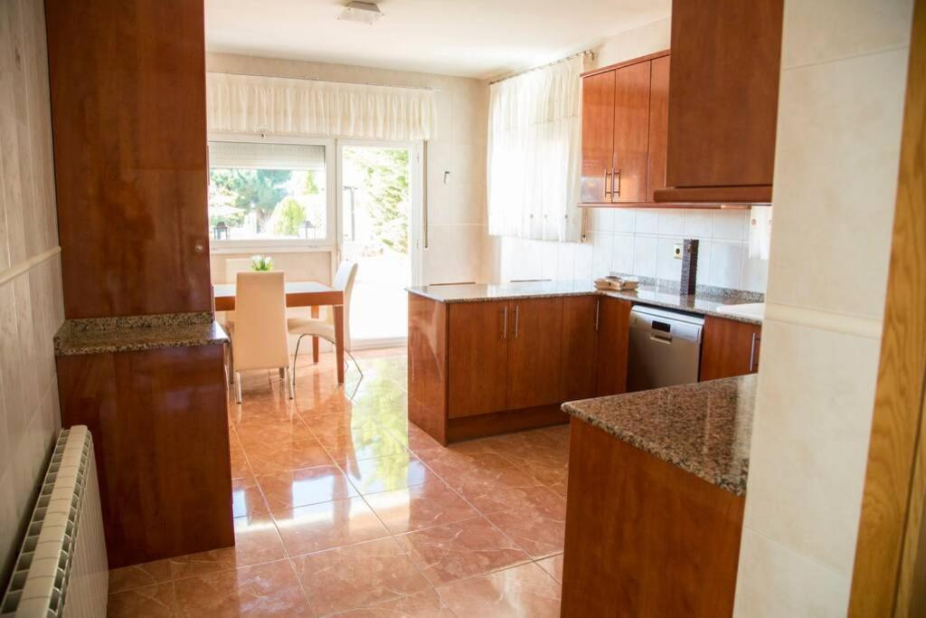 הוילה קאלדס דה מונטבוי Casa Bella Con Piscina מראה חיצוני תמונה