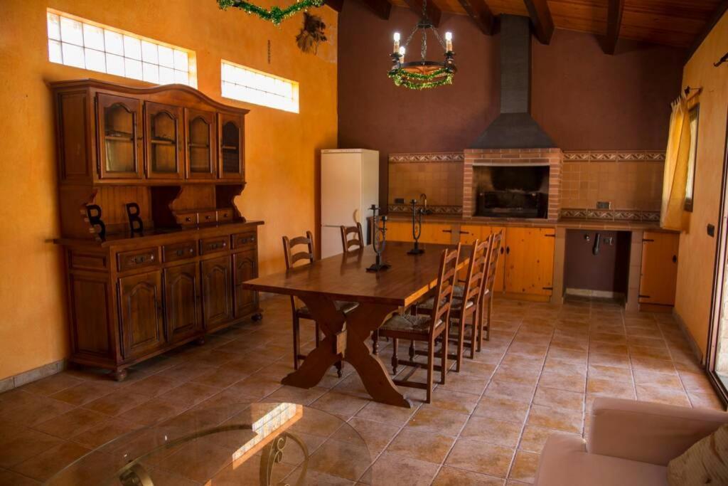 הוילה קאלדס דה מונטבוי Casa Bella Con Piscina מראה חיצוני תמונה